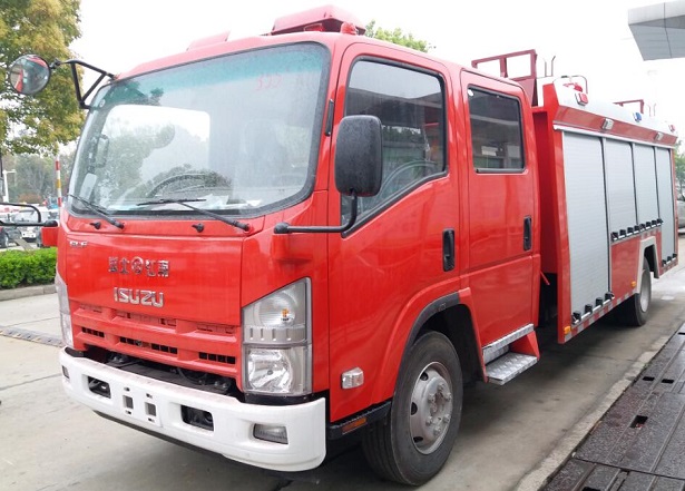 五十鈴泡沫消防車(4-5T)|慶鈴中型消防車